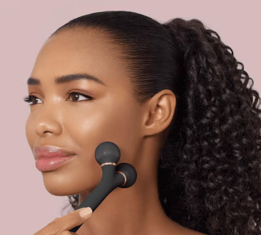 Geske SmartAppGuided 4-in-1 Sonic Facial Roller In Gray Color For Firm & Radiant Skin geske